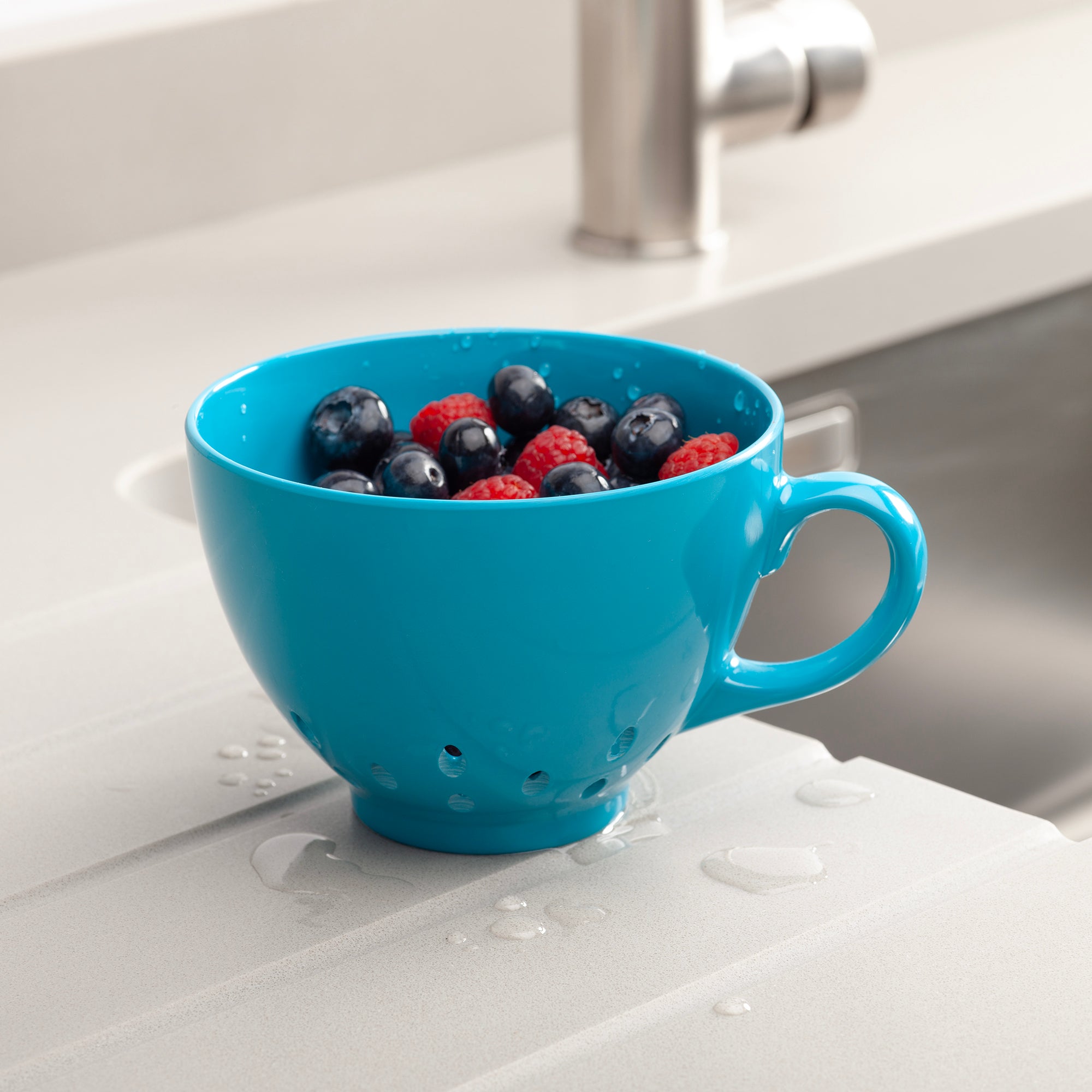 Keep It Handy Berry Colander, 10cm