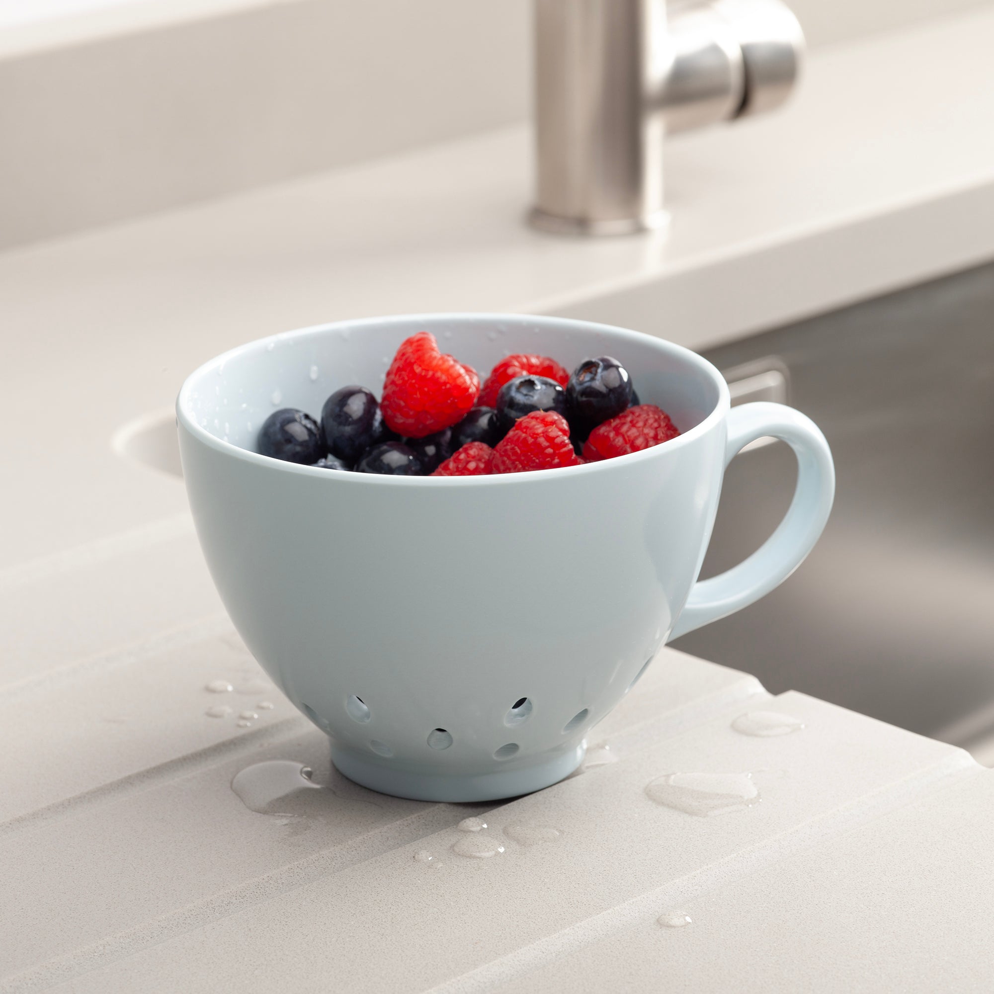 Keep It Handy Berry Colander, 10cm