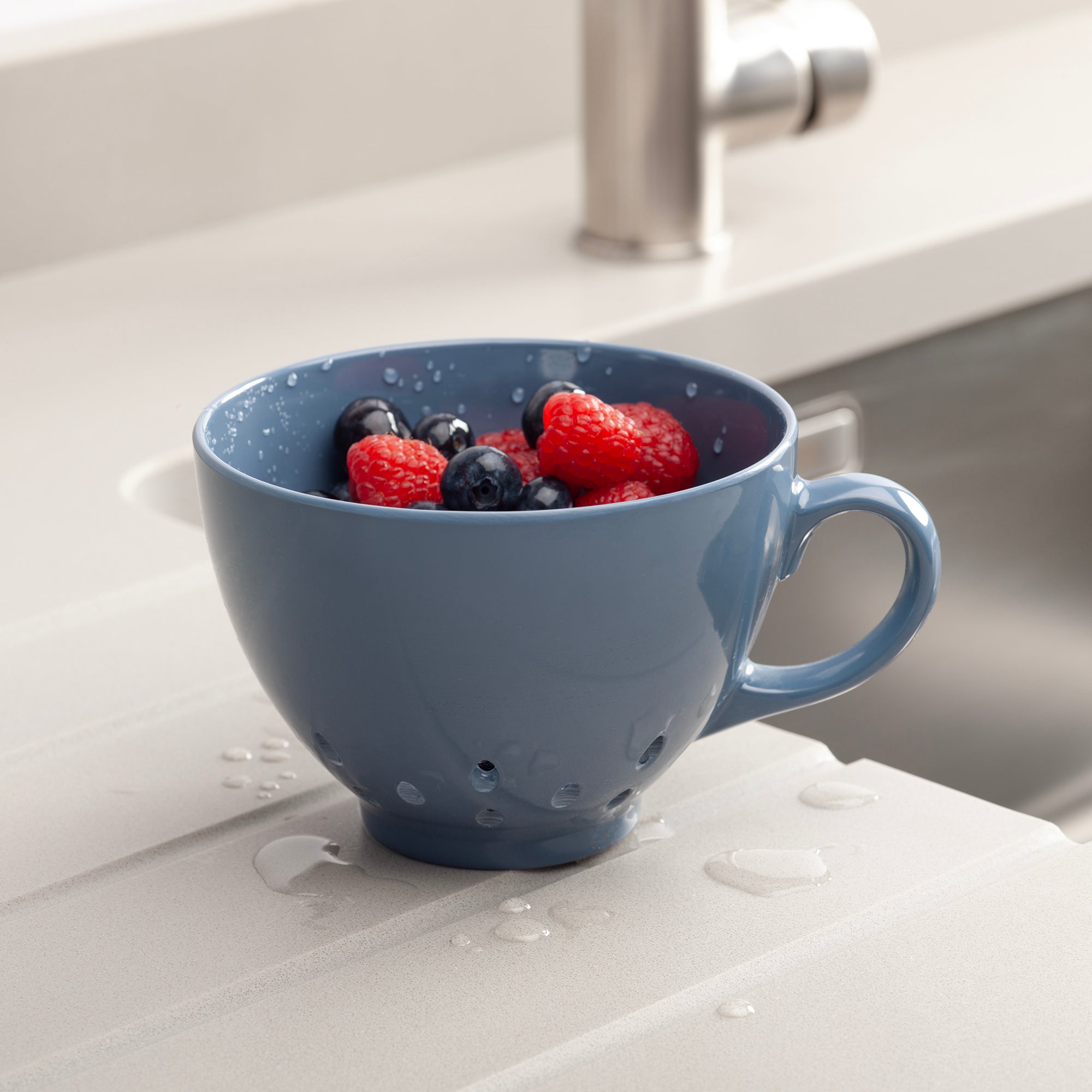 Keep It Handy Berry Colander, 10cm