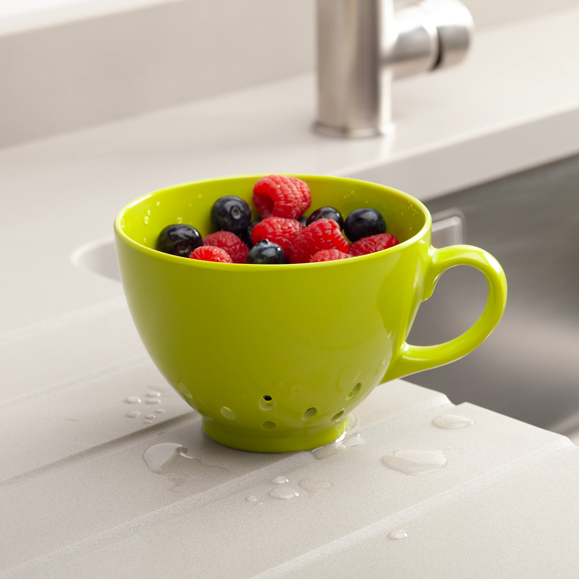 Keep It Handy Berry Colander, 10cm