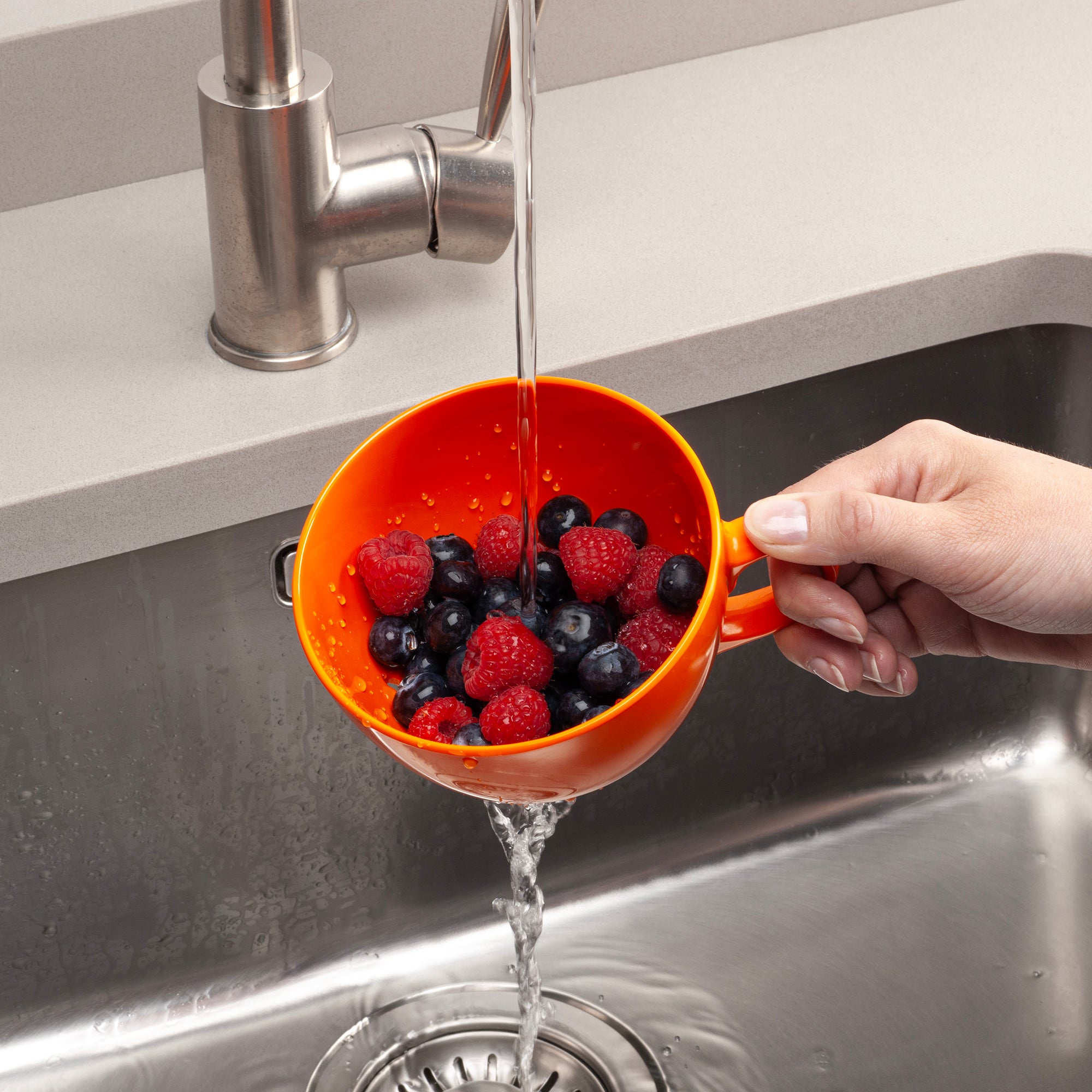 Keep It Handy Berry Colander, 10cm